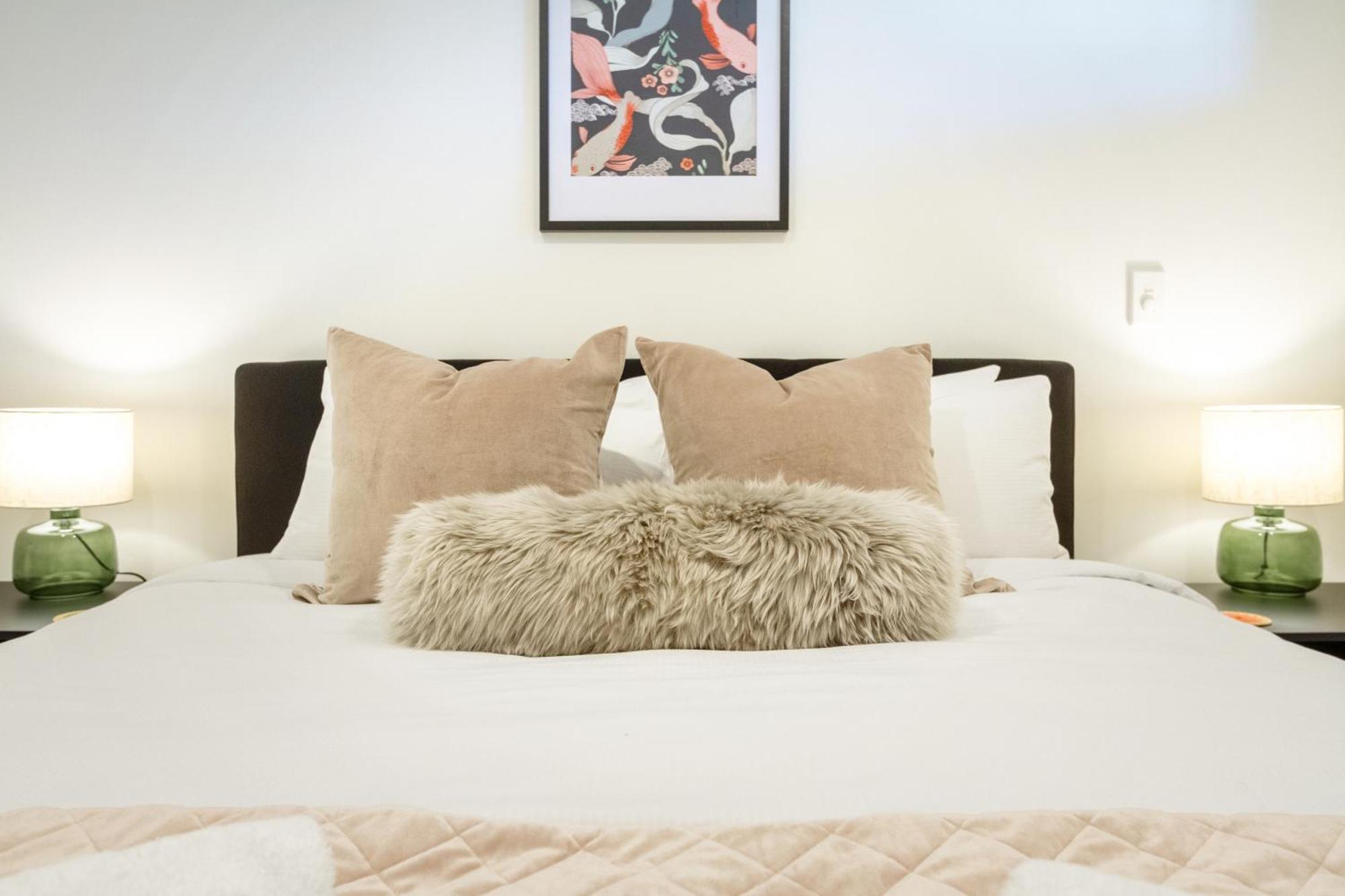 Cozy 1-Bed Apartment With Park Views, Sleeps 4 크라이스트처치 외부 사진